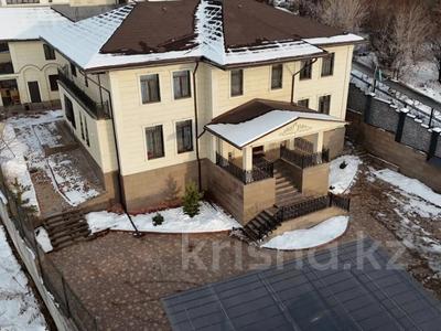 Жеке үй · 6 бөлме · 750 м² · 13.5 сот., мкр Юбилейный 105/11, бағасы: 630 млн 〒 в Алматы, Медеуский р-н