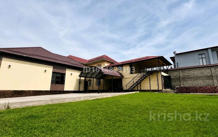 Отдельный дом · 8 комнат · 250 м² · 10 сот., Макатаев 25 Б за 150 млн ₸ в  — фото 3