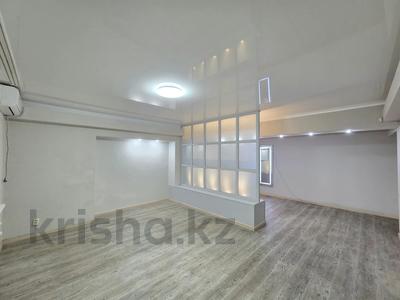 5-комнатная квартира · 185 м² · 1/5 этаж, Курмангазы 173 — Айманова за 590 000 ₸ в Алматы, Алмалинский р-н