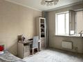 3-комнатная квартира · 86.8 м² · 4/10 этаж, мкр Акбулак, Мкр Акбулак, Суатколь 35 — Находится на улицу Доспанова, рядом с улицей Рыскулова. Однако, ул. Доспанова не пересекается с ул. Рыскулова, но сам дом расположен в близости с ул. Рыскулова за 50 млн ₸ в Алматы, Алатауский р-н — фото 4