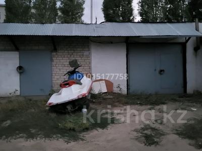 Гараж · 100 м² · Геолог — За АЗСм Синойлом ПК Геолог, бағасы: 3.2 млн ₸ в Актобе, мкр Гормолзавод