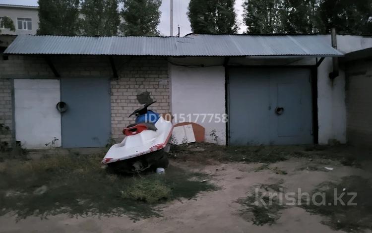 Гараж · 100 м² · Геолог — За АЗСм Синойлом ПК Геолог, бағасы: 3.2 млн ₸ в Актобе, мкр Гормолзавод — фото 2