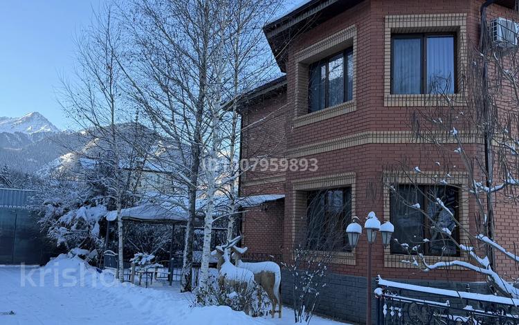 Отдельный дом · 9 комнат · 530 м² · 25 сот., мкр Нурлытау (Энергетик) 32 — Мерген за 397 млн 〒 в Алматы, Бостандыкский р-н — фото 2