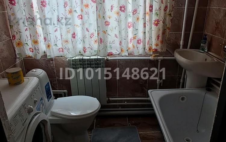 1-комнатная квартира · 20 м² · 1/5 этаж, Бр. жубановых 257 — Досжанова 13 за 100 000 ₸ в Актобе — фото 2