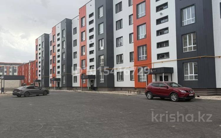 2-комнатная квартира · 63.7 м² · 2/5 этаж, мкр Улы Дала 112 — Напротив Даниял Даму и Фиркан за 22 млн ₸ в Таразе — фото 2