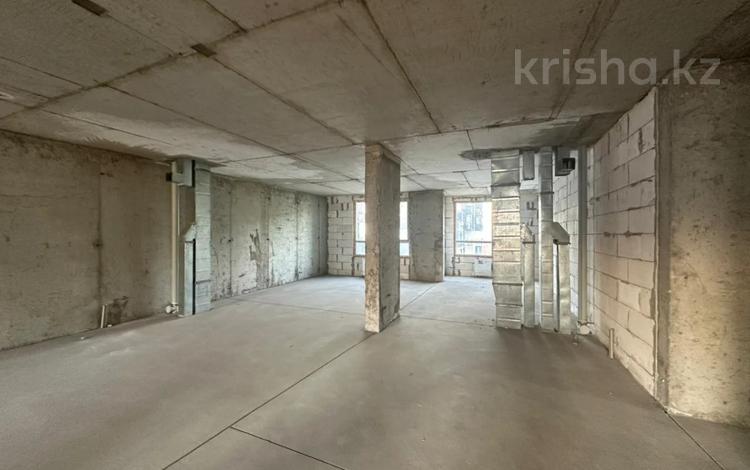 3-бөлмелі пәтер · 107 м² · 8/10 қабат, Толе би 285/8, бағасы: 51 млн ₸ в Алматы, Ауэзовский р-н — фото 2