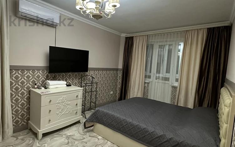 1-бөлмелі пәтер, 40 м², 2/5 қабат тәулігіне, мкр Новый Город, Лободы 41, бағасы: 14 000 〒 в Караганде, Казыбек би р-н — фото 4