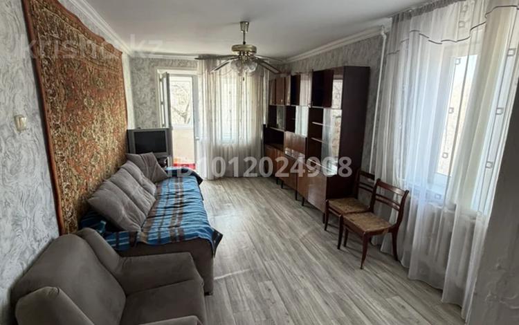 3-бөлмелі пәтер · 67.5 м² · 4/9 қабат, Мкр. 11А 21, бағасы: 17.8 млн ₸ в Караганде — фото 2