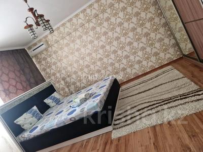 1-комнатная квартира · 50 м² · 1/5 этаж, мкр Центральный, Абая 11а за 10 000 ₸ в Атырау
