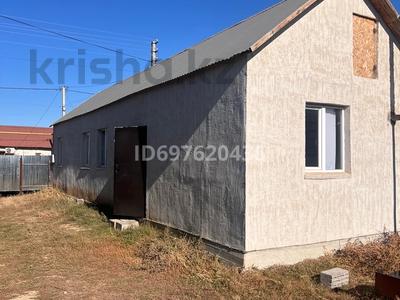 Отдельный дом · 2 комнаты · 70 м² · 4 сот., мкр. Зачаганск пгт 34/1 — Байтурсынова 34/1 за 13 млн 〒 в Уральске