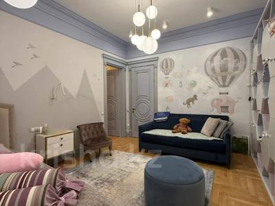 4-бөлмелі пәтер · 201.3 м² · 3/6 қабат, Шарля де Голля 9, бағасы: 278 млн ₸ в Астане, Алматы р-н