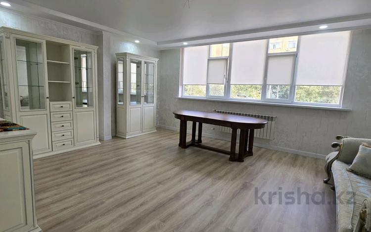 4-комнатная квартира · 98.3 м² · 3/5 этаж, 15-й мкр 49 за 38.5 млн ₸ в Актау — фото 2