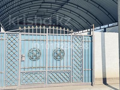 Отдельный дом · 6 комнат · 200 м², Рахат 1-7 көше — Орталық за 40 млн ₸ в Жанаозен