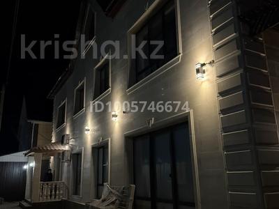 Отдельный дом · 6 комнат · 300 м² · 8 сот., Женис за 250 млн 〒 в Кокшетау