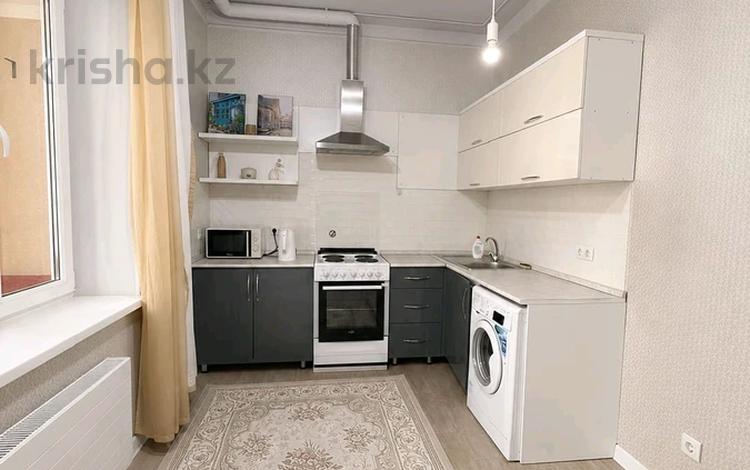1-комнатная квартира · 54 м², Алихан Бокейхан 29 за 37 млн ₸ в Астане, Есильский р-н — фото 2