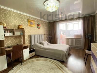3-бөлмелі пәтер · 84.5 м² · 3/6 қабат, Воинов-Интернационалистов 2к1, бағасы: 38 млн ₸ в Костанае