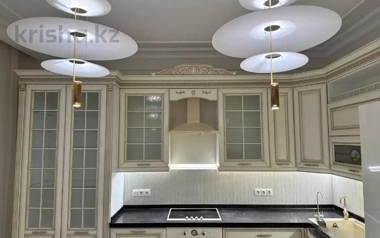 3-комнатная квартира · 104 м² · 10/13 этаж, Розыбакиева 247 за 105.5 млн ₸ в Алматы, Бостандыкский р-н — фото 6