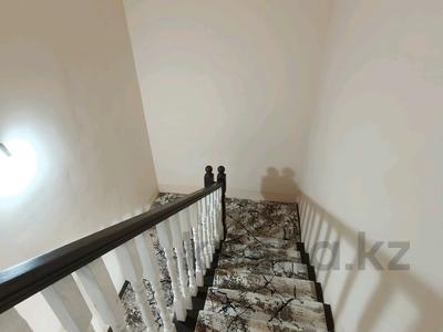 Отдельный дом · 4 комнаты · 144 м² · 1.58 сот., Рамаева за 45 млн 〒 в Уральске