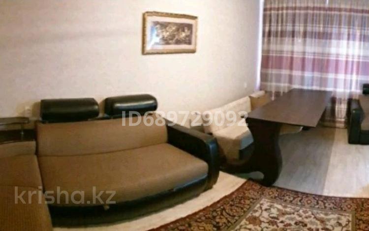 3-бөлмелі пәтер · 68 м² · 1/5 қабат, 5 мкр 18 — На против ГУВД., бағасы: 12.3 млн ₸ в Степногорске — фото 2