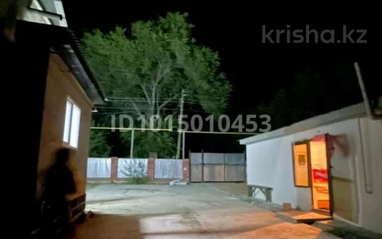 Отдельный дом · 6 комнат · 100 м² · 10 сот., Толе би за 200 000 ₸ в Жаркенте — фото 3