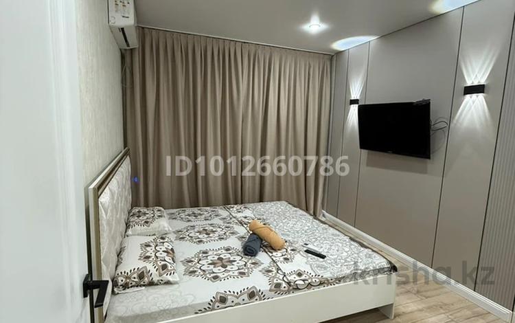1-комнатная квартира · 40 м² · 2/5 этаж, Курмангазы 5 — Владимирская за 15 000 ₸ в Атырау, мкр Авангард-3 — фото 2