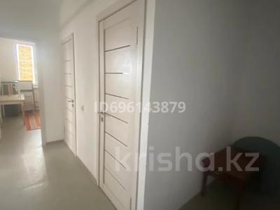 2-комнатная квартира · 57 м² · 4/5 этаж, Ұлы дала 1027 (42) за 95 000 〒 в Таразе