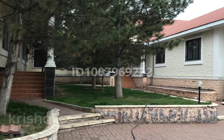 Отдельный дом · 10 комнат · 500 м² · 21 сот., Жетысу 12 — Курылысшы за 200 млн 〒 в Конаеве — фото 2