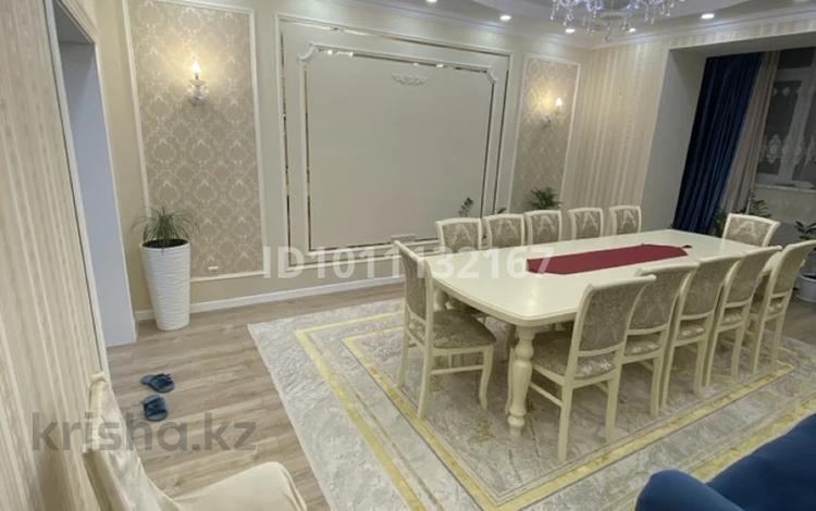 3-комнатная квартира · 120 м² · 1/9 этаж, мкр. Алтын орда, Байшева 7а за 54 млн ₸ в Актобе — фото 2