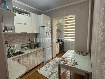 4-бөлмелі пәтер · 82.2 м² · 2/5 қабат, мкр Алатау 33, бағасы: 30 млн ₸ в Таразе
