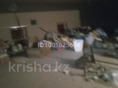 Свободное назначение, салоны красоты, фитнес и спорт, медцентры и аптеки, развлечения, конференц-залы, кабинеты и рабочие места, студии · 300 м² за 250 000 〒 в Актобе, мкр 5