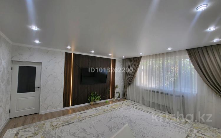 3-комнатная квартира · 74 м² · 3/4 этаж, Коктем 12 — 7 мектеп за ~ 22.7 млн ₸ в Жанаозен — фото 2