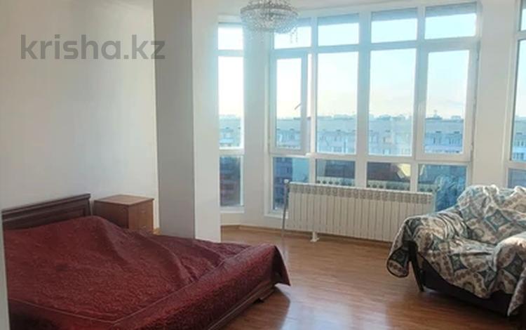 3-бөлмелі пәтер · 102 м² · 9/10 қабат, Ақсай-1А ш/а. 28б — Момыш-улы, бағасы: 380 000 ₸ в Алматы, Ауэзовский р-н — фото 2