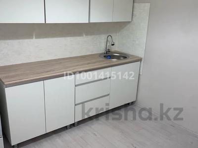 Пәтерлер в Западно-Казахстанской обл.: 2-бөлмелі пәтер · 52 м² · 1/5 қабат · ай сайын, мкр Северо-Восток 41 — Магазин Белошвейка, бағасы: 140 000 〒 2-бөлмелі пәтер · 52 м² · 1/5 қабат · ай сайын, мкр Северо-Восток 41 — Магазин Белошвейка, бағасы: 140 000 〒 в Уральске