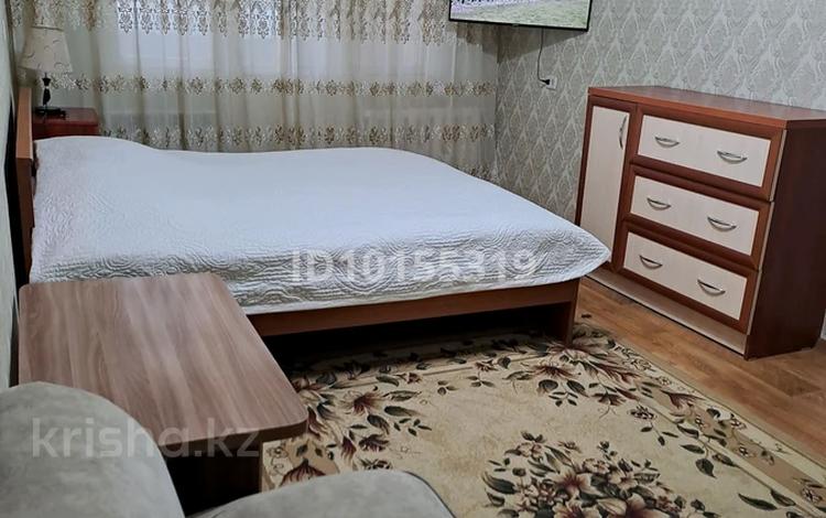 1-бөлмелі пәтер, 30 м², 5 қабат тәулігіне, 8 мкр. 1а, бағасы: 8 000 〒 в Шымкенте — фото 28