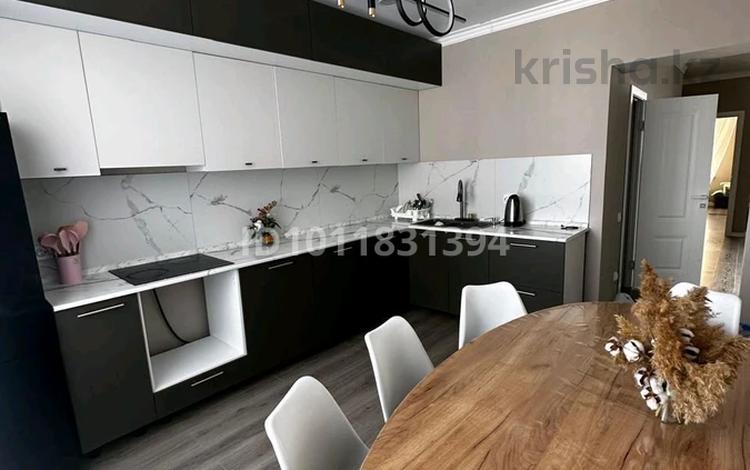 2-комнатная квартира · 70.2 м² · 3/4 этаж, ул. Е-314 20/1 за 270 000 ₸ в Астане, Есильский р-н — фото 2