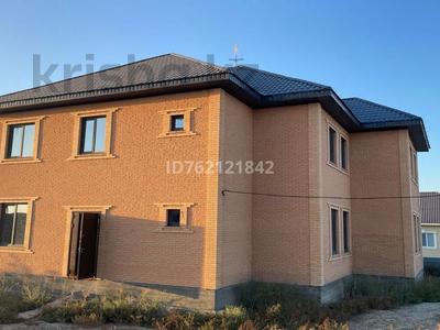 Продажа домов и дачи в Атырауской обл.: Отдельный дом · 9 комнат · 400 м² · 10 сот., Оркен - 2, 38 38 за 55 млн 〒 Отдельный дом · 9 комнат · 400 м² · 10 сот., Оркен - 2, 38 38 за 55 млн 〒 в Атырау