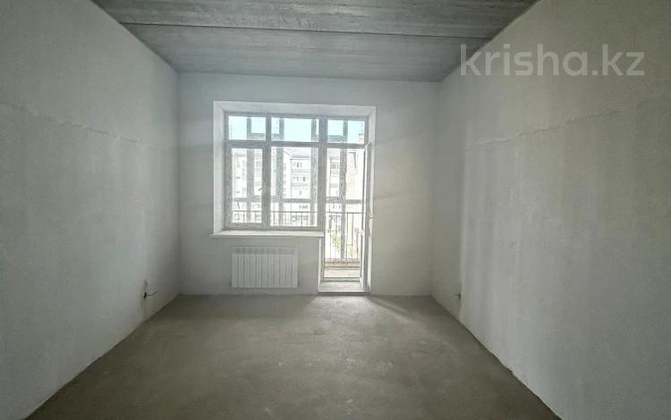 3-бөлмелі пәтер · 104.4 м² · 4/5 қабат, Алтын орда ш/а., бағасы: 45 млн ₸ в Актобе, мкр. Алтын орда — фото 3