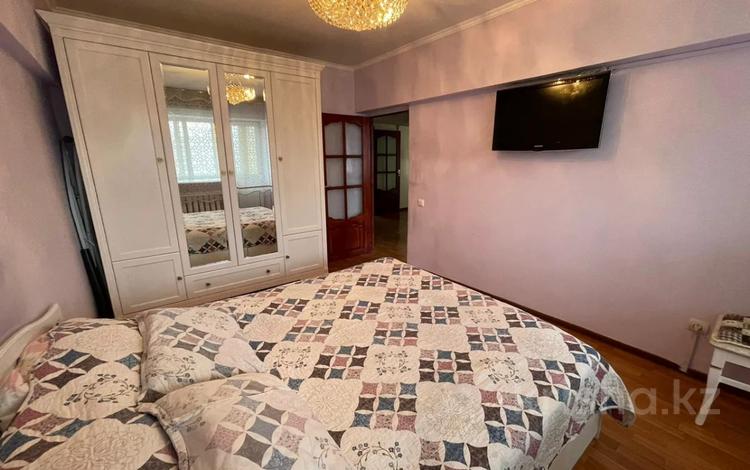 4-бөлмелі пәтер · 90 м² · 4/5 қабат, Розыбакиева — Толе би -Розыбакиева, бағасы: 73 млн ₸ в Алматы, Алмалинский р-н — фото 2