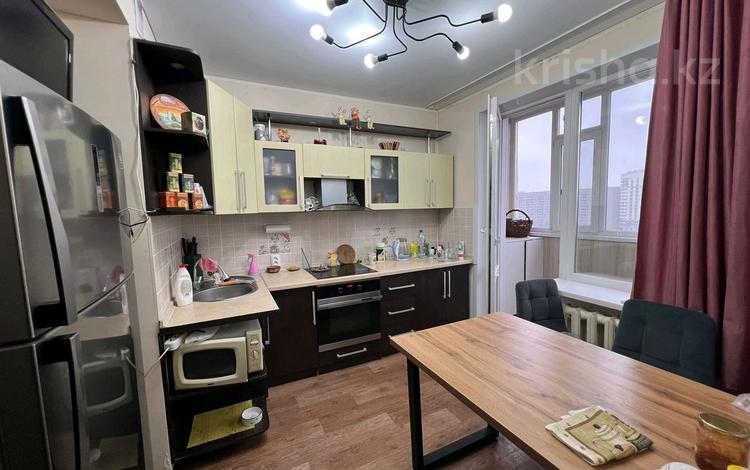 2-бөлмелі пәтер, 61 м², 9/12 қабат ай сайын, Туркестан 4, бағасы: 230 000 〒 в Астане, Есильский р-н — фото 2