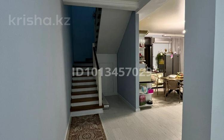 Отдельный дом · 3 комнаты · 200 м² · 4.8 сот., мкр Думан-2 — Бесагаш, Данеш Ракышева 35 за 115 млн ₸ в Алматы, Медеуский р-н — фото 2