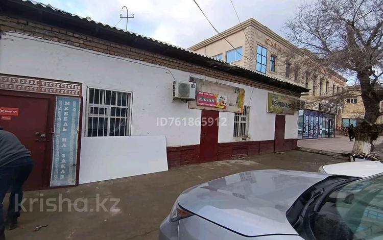Дүкендер мен бутиктер, медорталықтар мен дәріханалар · 80 м², бағасы: 220 000 ₸ в  — фото 2