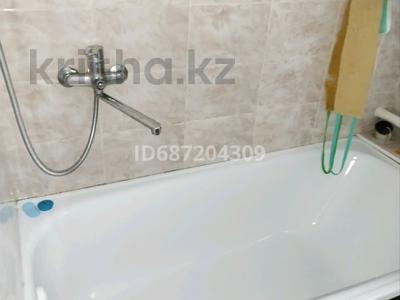 Продажа домов и дачи в Абай обл.: Часть дома · 4 комнаты · 72 м² · 4 сот., Жумабаева 46 — Жумабаева угол ибраева за 40 млн 〒 Часть дома · 4 комнаты · 72 м² · 4 сот., Жумабаева 46 — Жумабаева угол ибраева за 40 млн 〒 в Семее