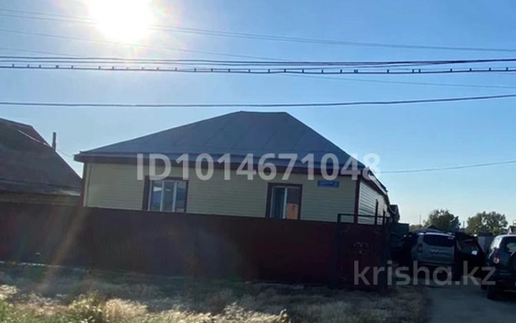 Отдельный дом · 4 комнаты · 113.9 м² · 10 сот., Ильясова — Ресторан «Алтын орда» за 30 млн ₸ в  — фото 2