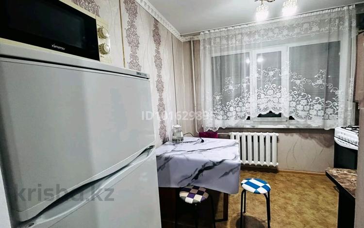 2-бөлмелі пәтер · 52 м² · 8/9 қабат, 28-шағынаудан, Мкр Юго-Восток, 28й микрорайон 10 — Рядом Халиф.Раха. Автоцон.ОМЦ.Школа15., бағасы: 200 000 ₸ в Караганде, Казыбек би р-н — фото 2