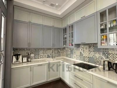 4-бөлмелі пәтер · 165 м² · 6/10 қабат, Кабанбай Батыра, бағасы: 166 млн ₸ в Алматы, Медеуский р-н