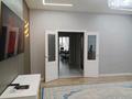 5-бөлмелі пәтер · 156 м² · 1/4 қабат, Шамелова 84а, бағасы: 49.5 млн ₸ в Уральске — фото 2