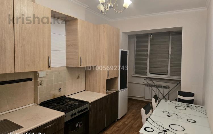 3-комнатная квартира · 67 м² · 2/5 этаж, мкр Тастак-3, Аносова 45 — Аносова Дуйсенова за 350 000 ₸ в Алматы, Алмалинский р-н — фото 2