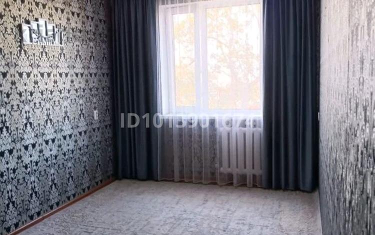 2-комнатная квартира · 44 м² · 4/5 этаж, 6мкр 51 за 8.8 млн ₸ в Темиртау — фото 3