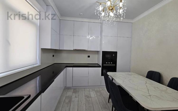 3-бөлмелі пәтер, 90 м², 9/23 қабат ай сайын, Калдаякова 3, бағасы: 500 000 〒 в Астане, Алматы р-н — фото 2