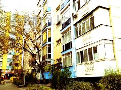3-комнатная квартира · 98.1 м² · 2/9 этаж, Тепличная (Мустай Карима) 12\14 — Жандосова за ~ 74.1 млн ₸ в Алматы, Ауэзовский р-н
